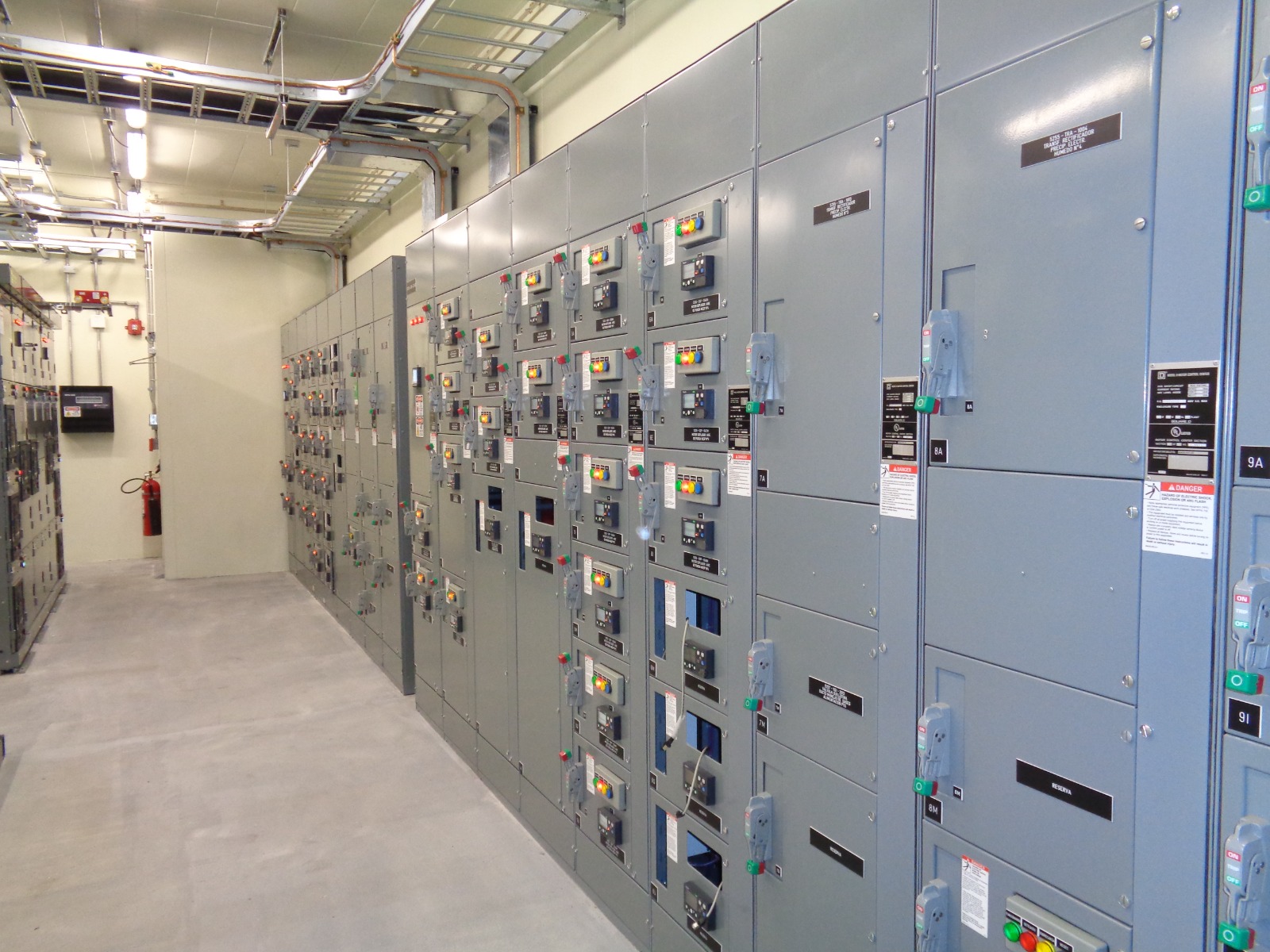 Sala eléctrica modular tipo E-House - ARMETAL
